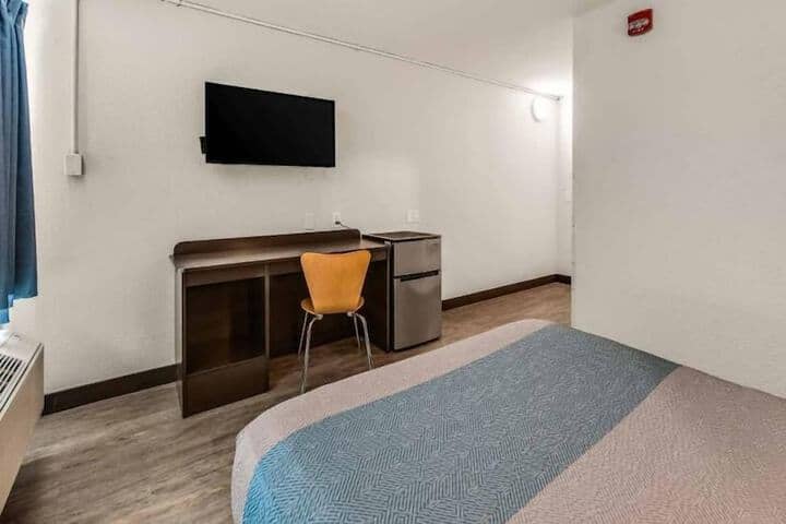 Room 42 of 82
