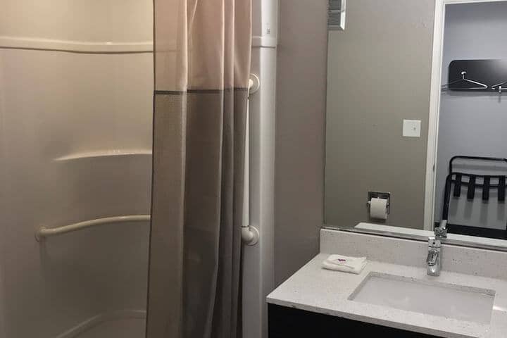 Room 44 of 82